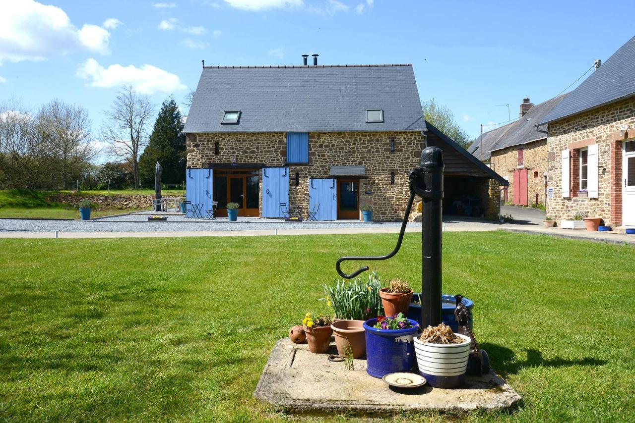 Villa La Martinière à Saint-Aubin-Fosse-Louvain Extérieur photo