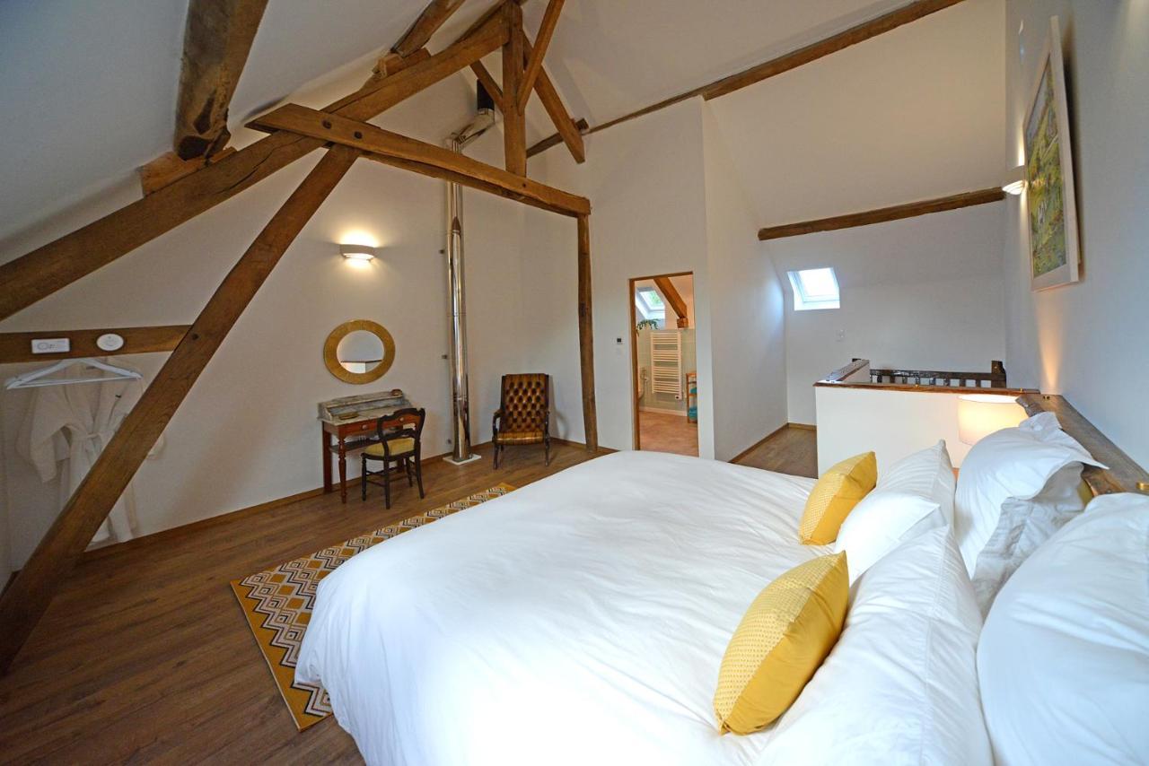 Villa La Martinière à Saint-Aubin-Fosse-Louvain Extérieur photo